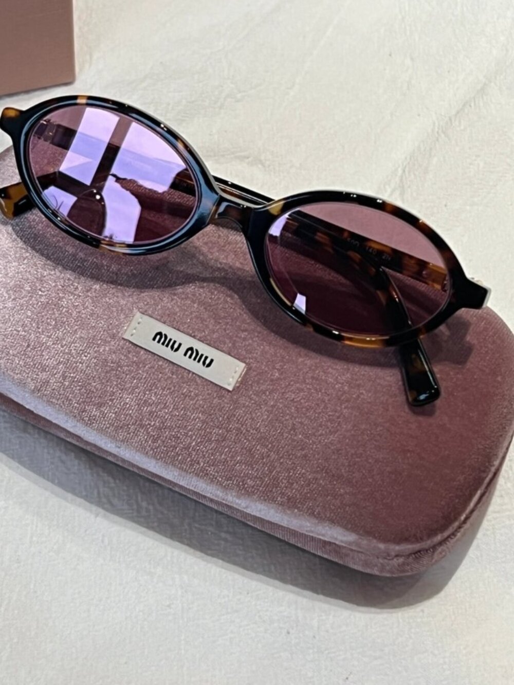 Miu Miu Sunglasses - Picture 4 of 9